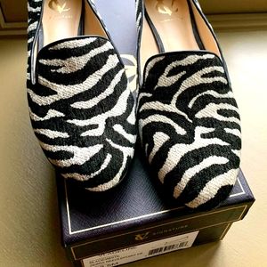 Vero Cuoio women zebra Needlepoint slip on shoe